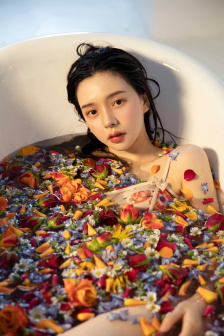 白洛因和顾海第一次